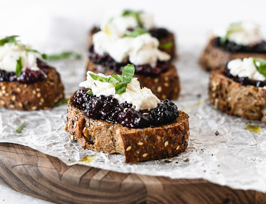 oregon berries lively table balsamic roasted berry bruschetta