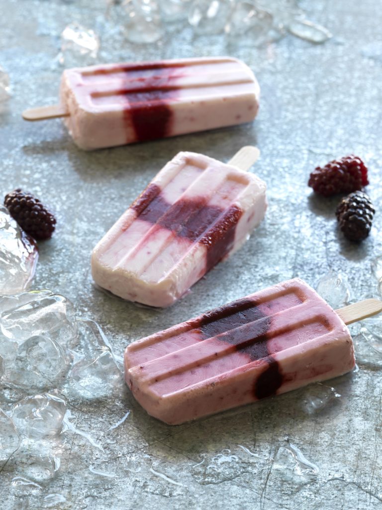 raspberry blackberry greek yogurt popsicle