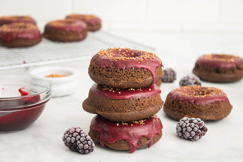 blackberry gingerbread donuts