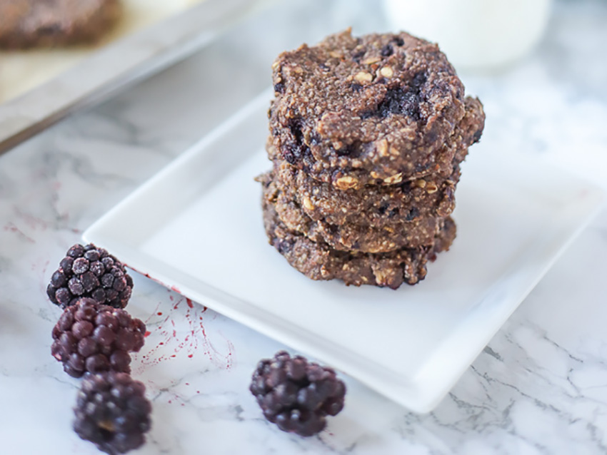 oregon berries a blossoming life blackberry oatmeal protein cookies recipe