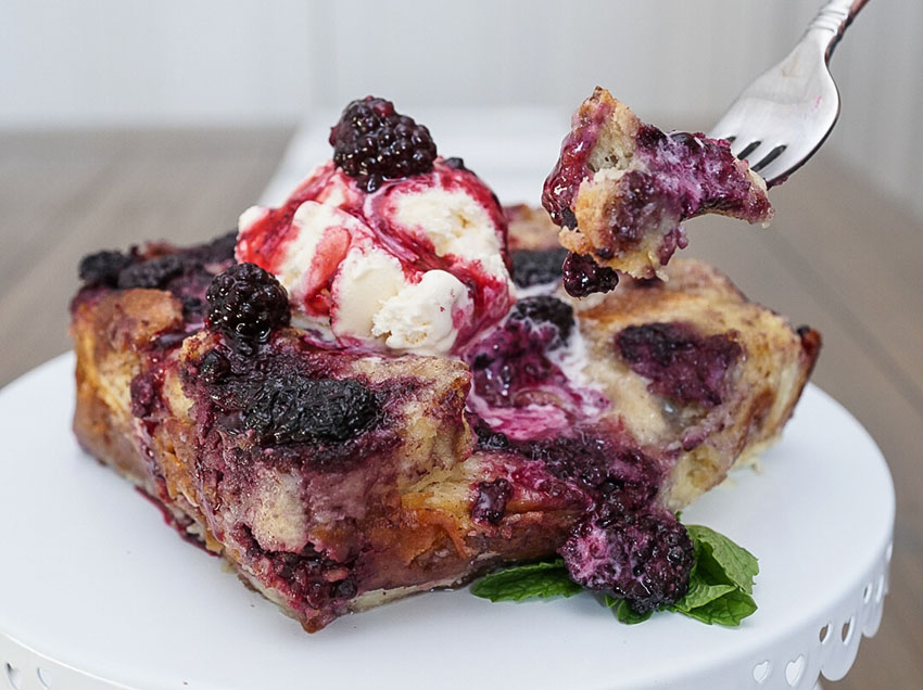 oregon berries couple in the kitchen easy blackberry bread pudding