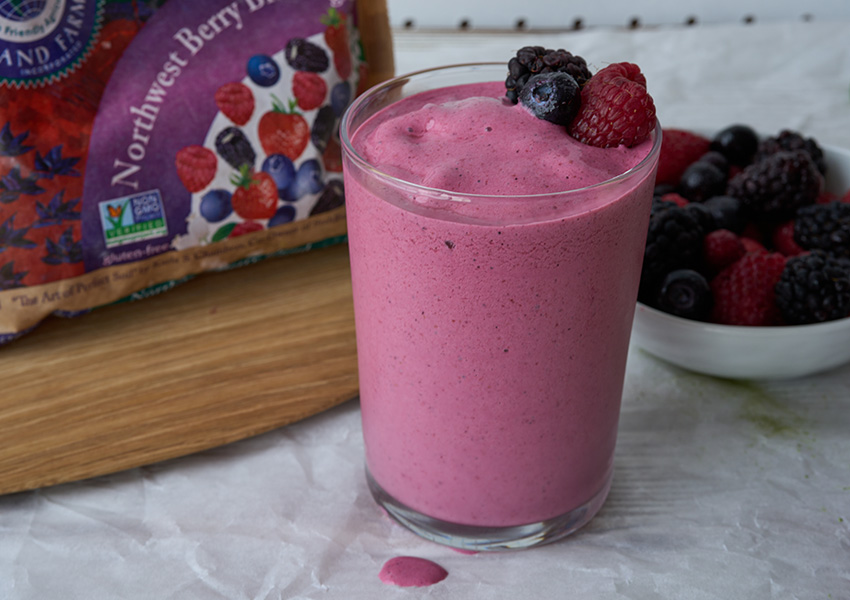 oregon berries homemade berries and cream smoothie